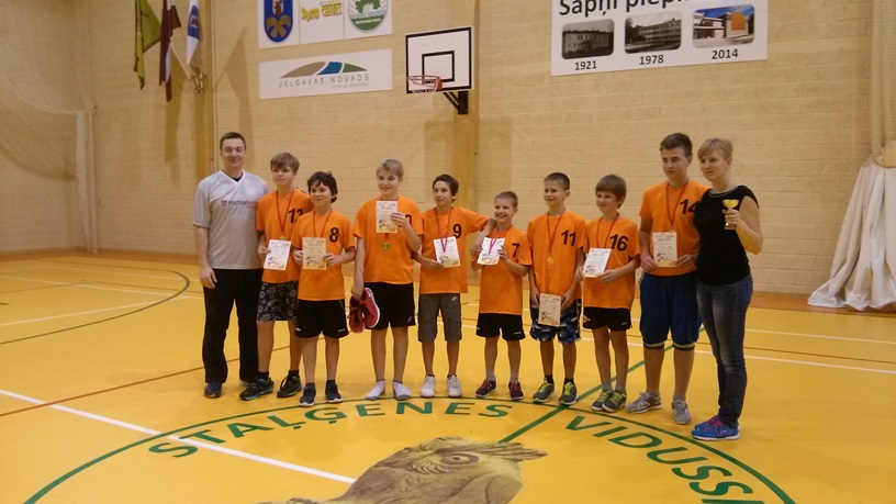 Mūsu zēniem- 1.vieta basketbolā!