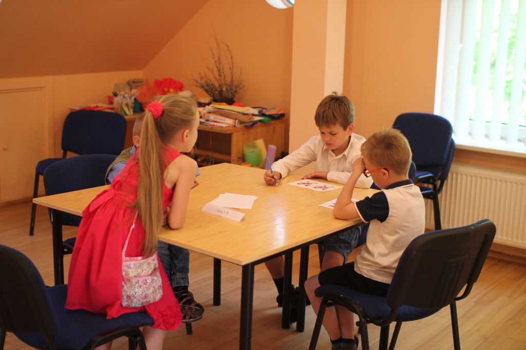 1.klase- ciemos pie mazpulku vadītājas!
