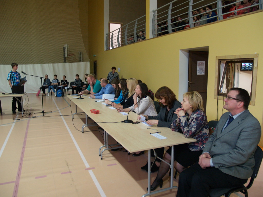 Labāko projekta darbu aizstāvēšana 2015