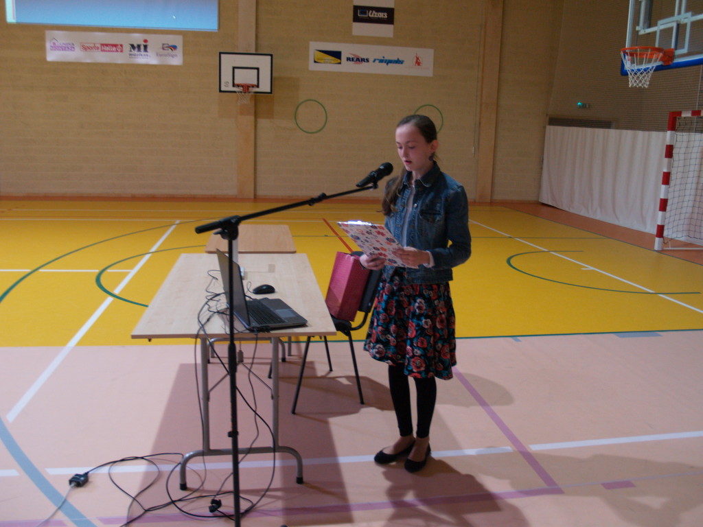 Labāko projekta darbu aizstāvēšana 2015