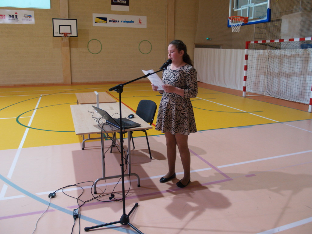 Labāko projekta darbu aizstāvēšana 2015