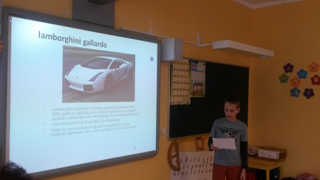 Staļģenes vidusskolas sākumskolas labāko projektu darbu skate.