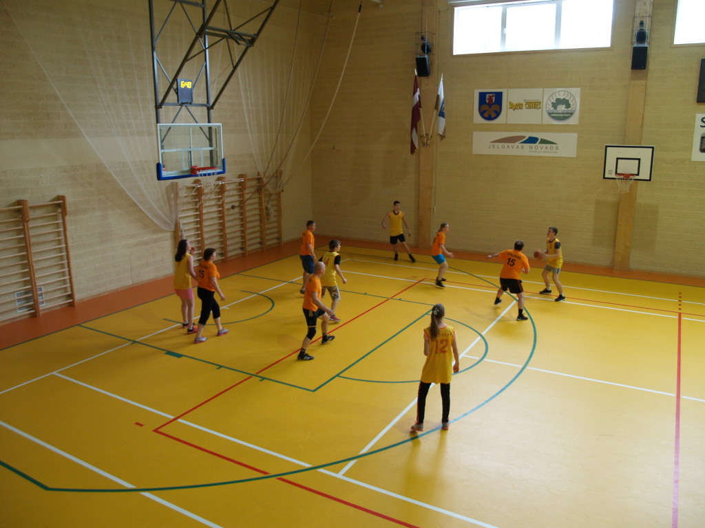 Basketbola sacensības 2015