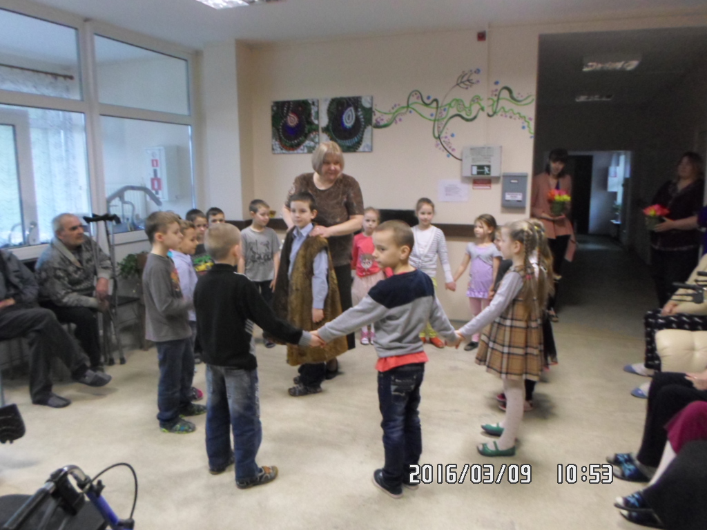 “Rūķi” ciemojas “Zariņos”.