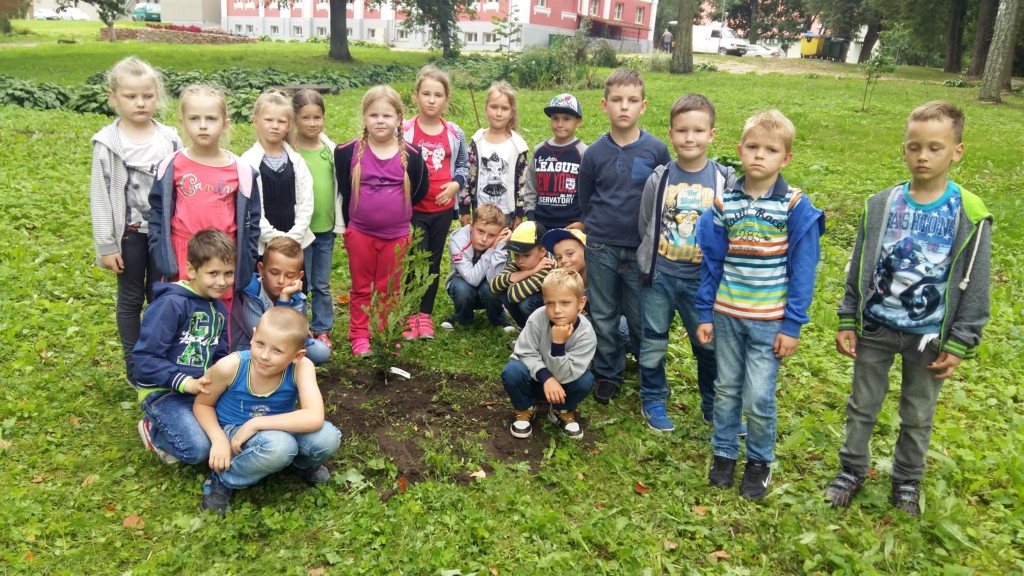 Absolventu dāvana skolai.