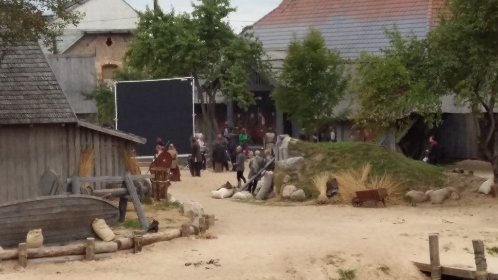 Braucam uz Cinevillu!