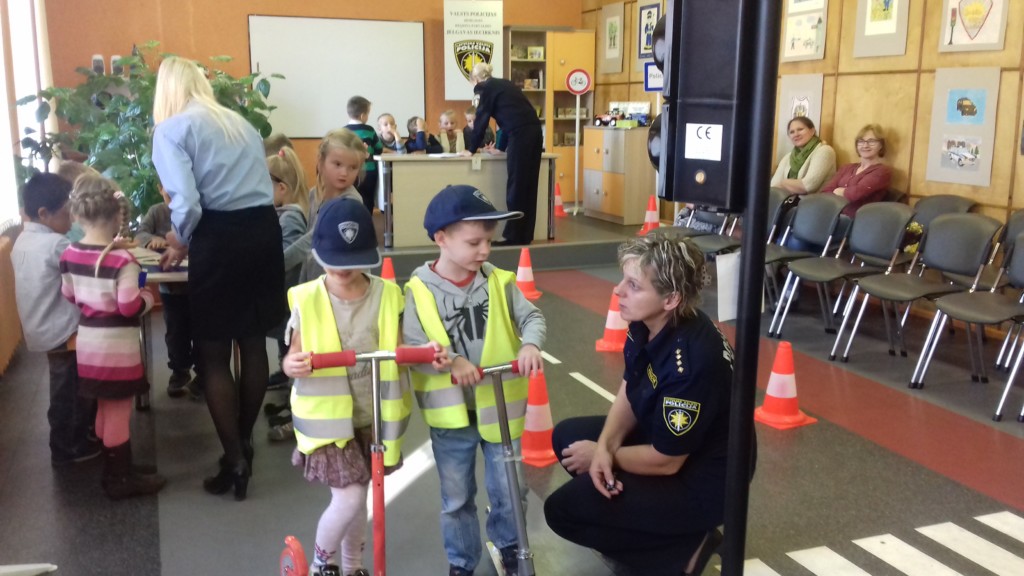 Ekskursija uz policiju.