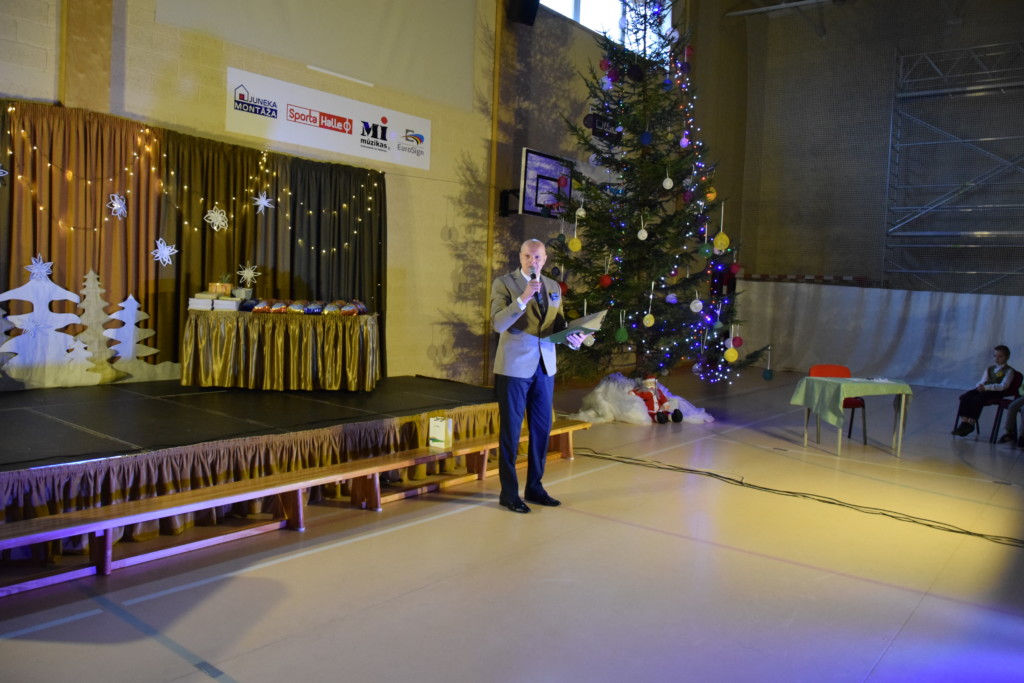 Svinīgais Ziemassvētku pasākums 1.-9.klasēm