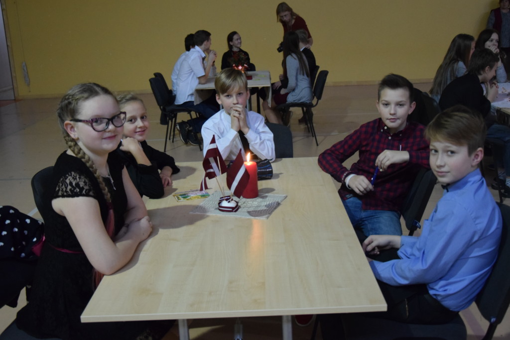 Par godu Latvijas dzimšanas dienai!