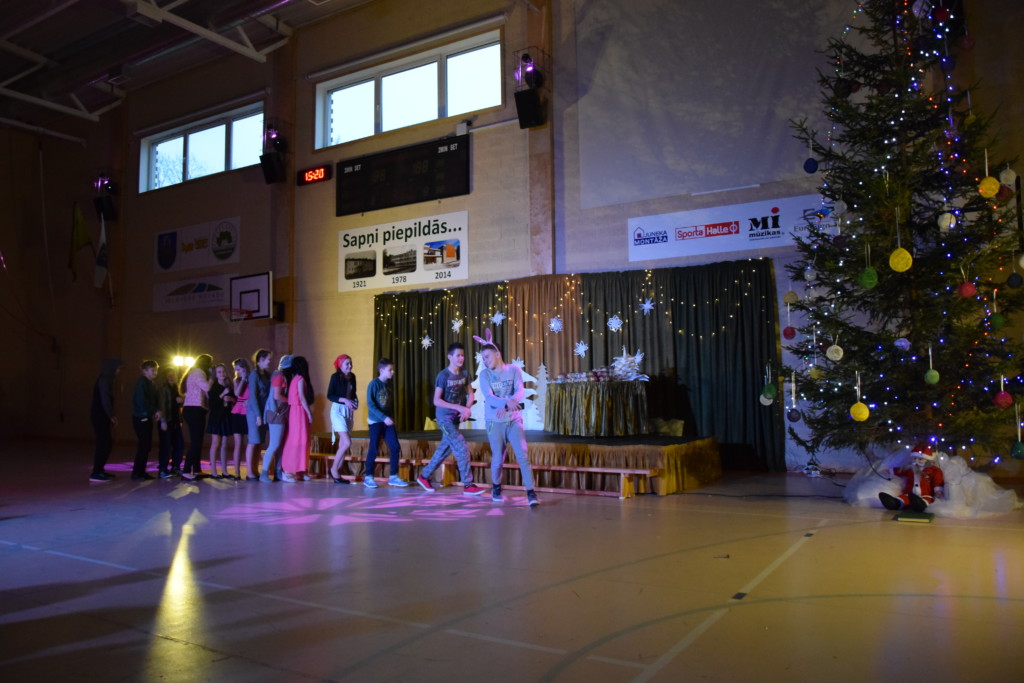 5.-9.klašu Ziemassvētku pasākums