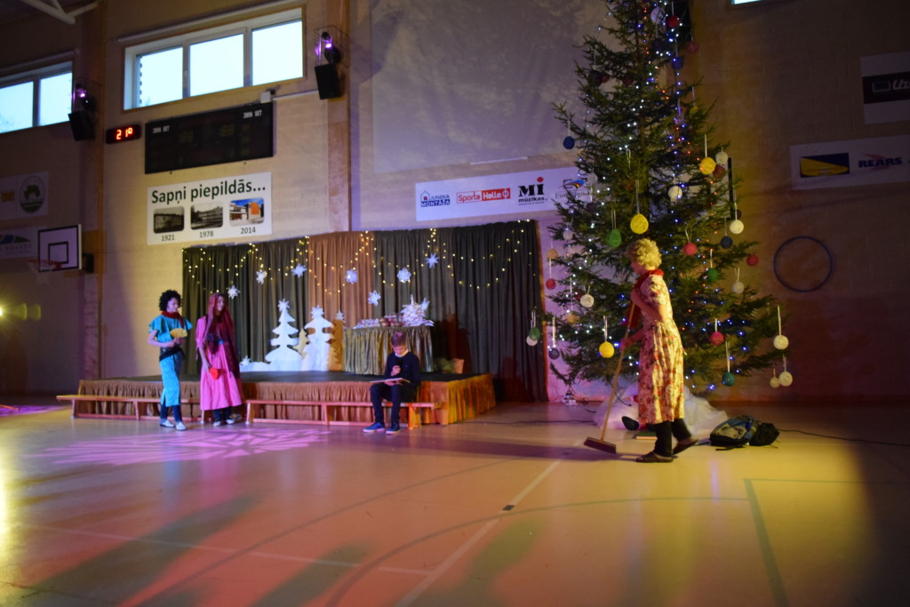 5.-9.klašu Ziemassvētku pasākums