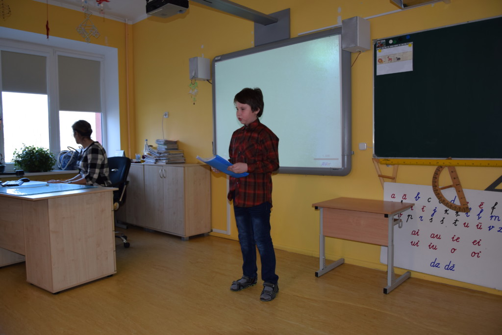 Staļģenes vidusskolas 2.-4.klašu projektu darbu skate.
