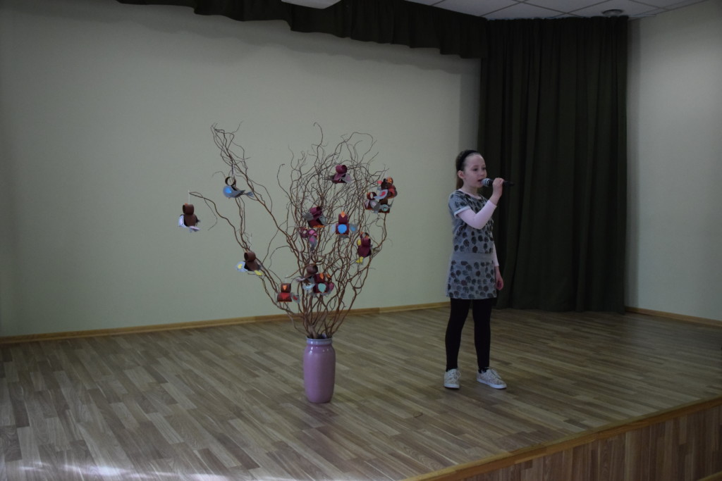 Dzejoļu konkurss sākumskolā.