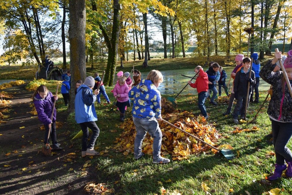 3.klase sakopj apkārtni!