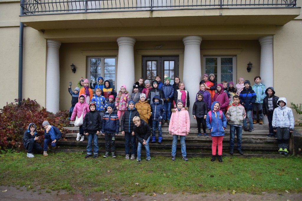 3. un 4.klase dodas uz “Cinevillu”