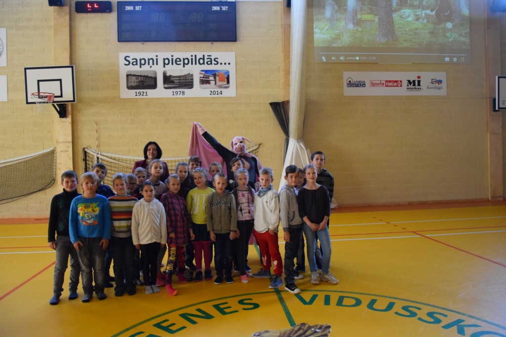 Cūkmens viesojas Staļģenes vidusskolā!
