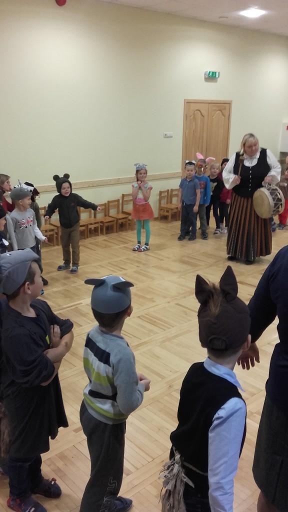 Mārtiņa gailīši dancīti veda