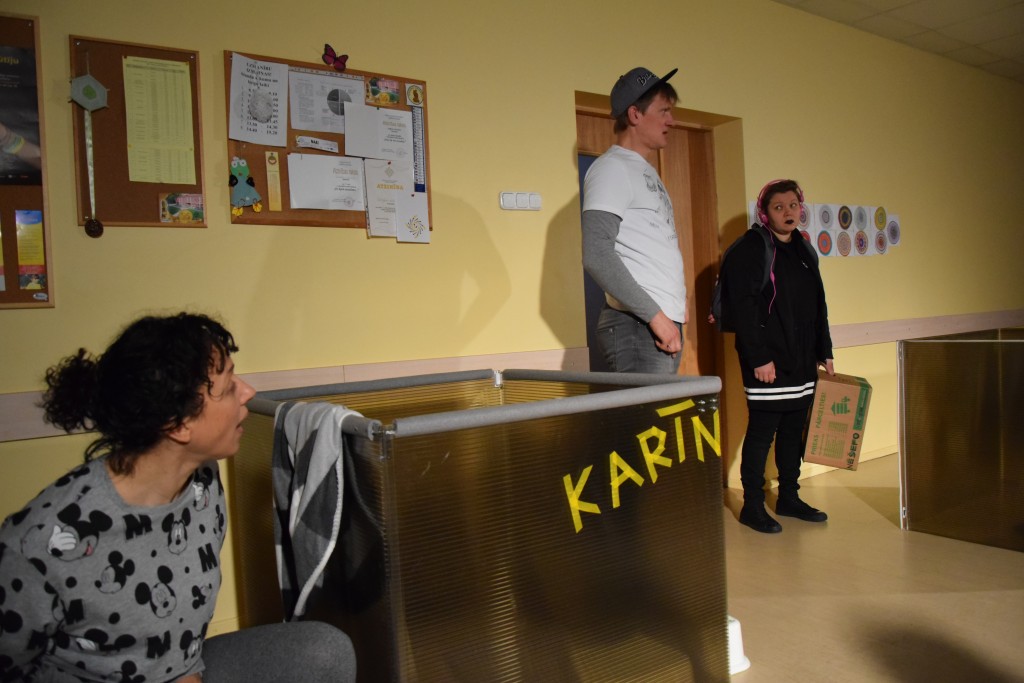 Vai otrā grupa mani dzird?