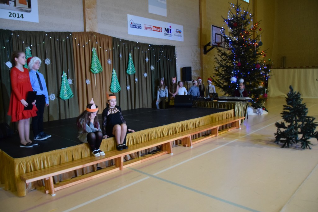 1.-4.klašu Ziemassvētku eglīte 2017